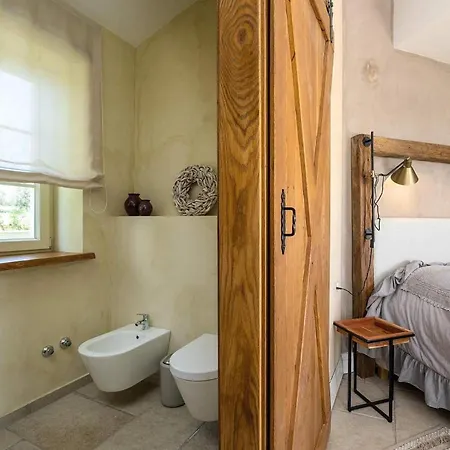 Rapavel בית נופש Višnjan