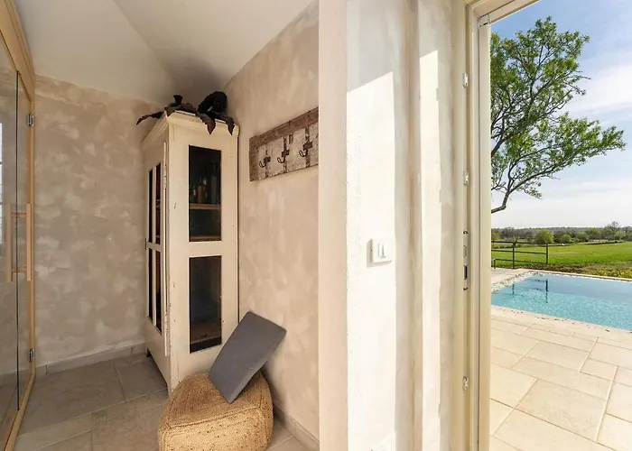 Rapavel Vikendica Visnjan